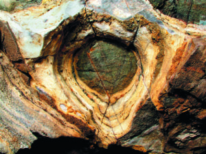 Chýnovská jeskyně Purkyňovo oko